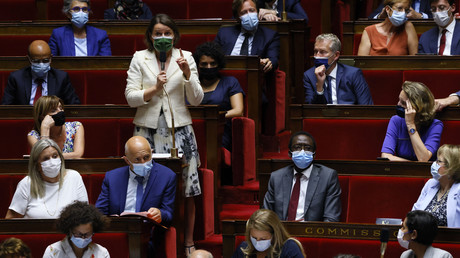 L’Assemblée nationale examine le controversé projet de loi généralisant le pass sanitaire L’Assemblée nationale examine le controversé projet de loi généralisant le pass sanitaire