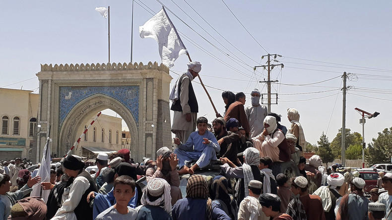 Kandahar, la deuxième ville d'Afghanistan, tombe entre les mains des Taliban