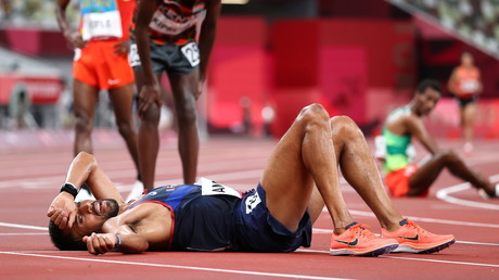 Un Français fait scandale lors de l'épreuve du marathon aux JO en renversant l'eau du ravitaillement