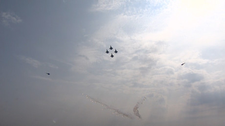 Jeux militaires en Russie : des groupes de voltige et des équipes de chars dévoilent leur talent