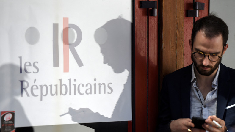 Rentrée de LR : le parti dévoile un «projet d'alternance» pour 2022, Xavier Bertrand hué