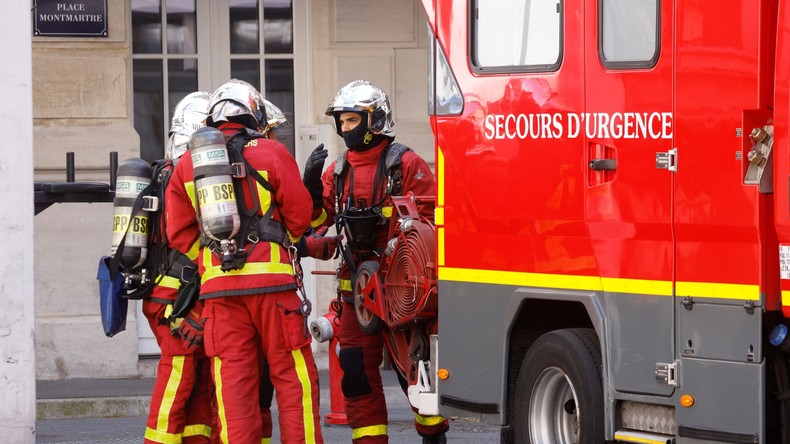 Strasbourg : suspension symbolique de pompiers récalcitrants à la vaccination obligatoire (VIDEO)