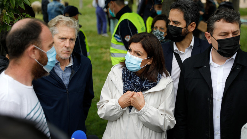 Crise du crack à Paris : Hidalgo se déplace aux jardins d'Eole et en appelle à Darmanin