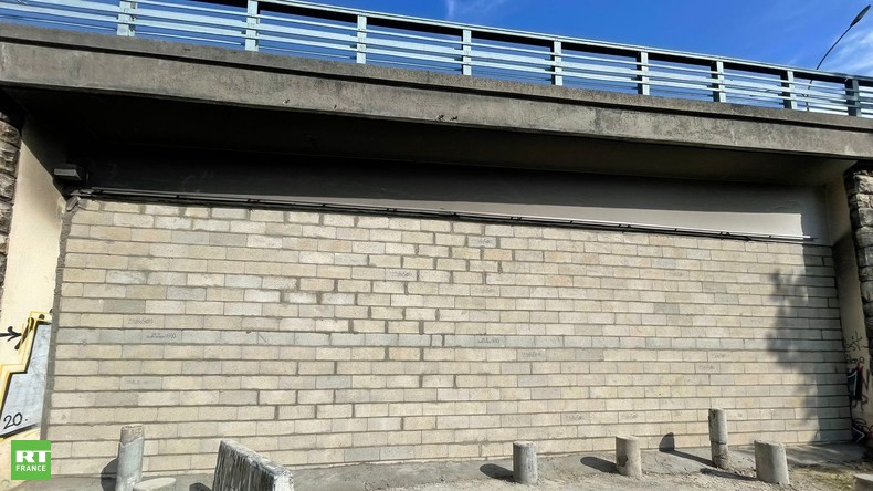 Afflux de toxicomanes à Paris : un mur dressé entre la capitale et sa proche banlieue (VIDEOS)