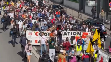 «Traquenard tendu par l'Etat» : manifestation après l'évacuation d'un millier de sans-abri à Paris