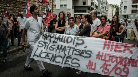 Obligation vaccinale : des soignants se disent stigmatisés par le gouvernement Obligation vaccinale : des soignants se disent stigmatisés par le gouvernement