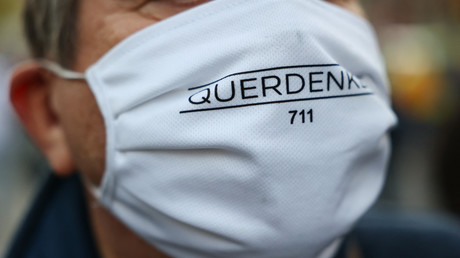 Facebook censure Querdenken, un mouvement allemand opposé aux restrictions anti-Covid-19 Facebook censure Querdenken, un mouvement allemand opposé aux restrictions anti-Covid-19