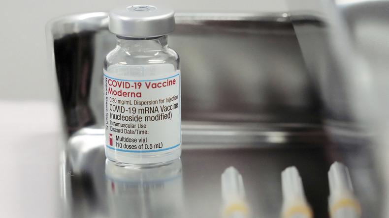 Suspension du vaccin de Moderna pour les jeunes hommes en Finlande, après la Suède et le Danemark