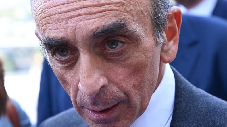 Eric Zemmour «n’a pas le droit de venir ici» : France Télévisions s'explique