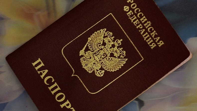 «Enfer», «sadisme» : les Russes obligés d'aller en Pologne pour obtenir un visa américain
