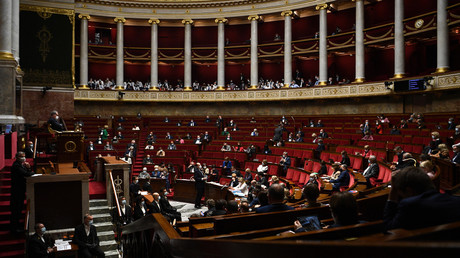 «Cynique» : des députés fustigent le gouvernement concernant la loi de «vigilance sanitaire»