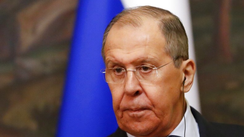 Crise migratoire : Lavrov dénonce les déclarations «semi-hystériques» de plusieurs pays européens