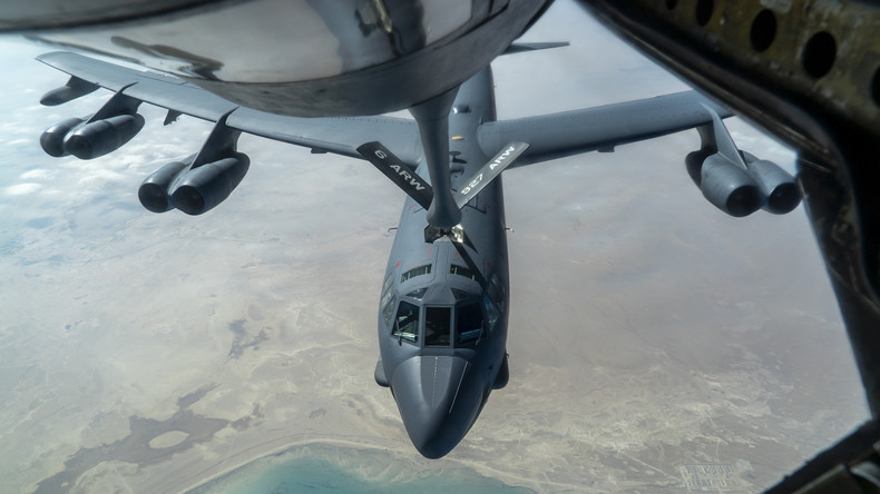 Des bombardiers nucléaires américains s'exercent à 20km de la frontière russe, selon Moscou