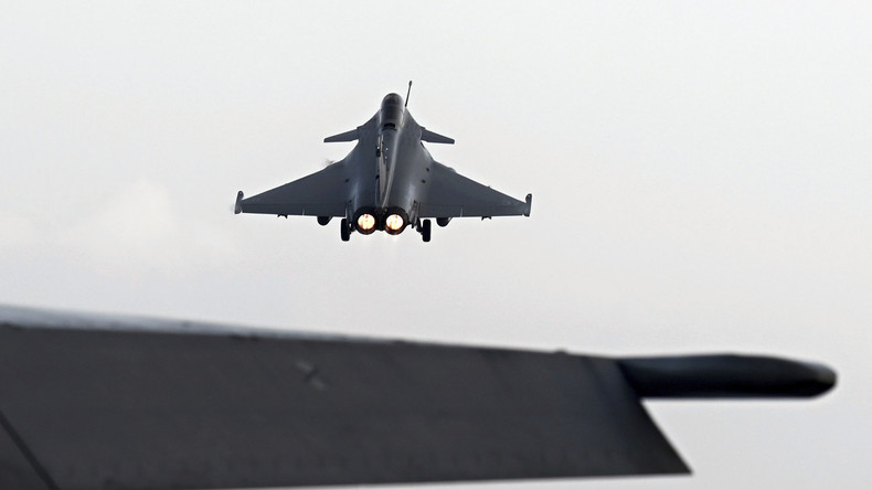 Les Emirats signent un accord avec la France pour l'achat de 80 Rafale