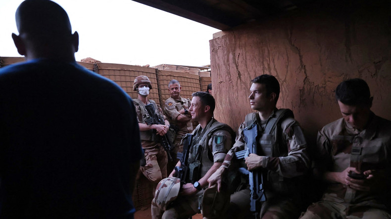 Un camp de la mission de l'ONU au Mali frappé par deux explosions