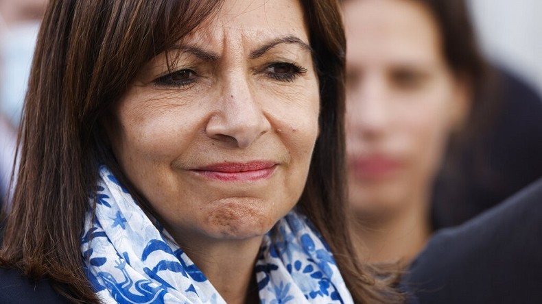 Dette : des associations veulent saisir la Cour régionale des comptes pour mettre Paris sous tutelle