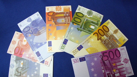 Les billets introduits en 2001 à l'arrivée de l'euro devraient changer d'aspect selon la BCE (image d'illustration).