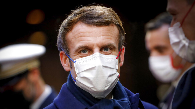 Emmanuel Macron dit vouloir «emmerder» les non-vaccinés «jusqu'au bout»