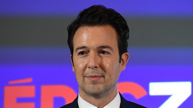 Guillaume Peltier lors d'une conférence de presse du parti d'Eric Zemmour, Reconquête, le 10 janvier 2022