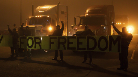 Canada : des camionneurs convergent vers Ottawa pour protester contre la vaccination obligatoire