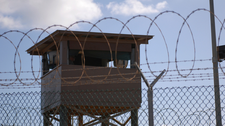 Independent: Байден планирует закрыть Гуантанамо до конца своего президентства