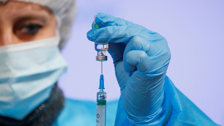 Le Monde: в ЕС «неразбериха» и «смятение» — страны друг за другом отказываются от вакцины AstraZeneca