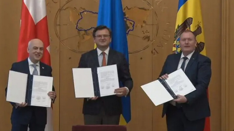 СТРАНА: Украина, Грузия и Молдавия объединились в «Ассоциированное трио»