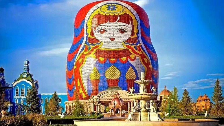 SCMP: следящие матрёшки и церковь в форме скрипки — китайцы выберут «10 самых уродливых зданий» страны