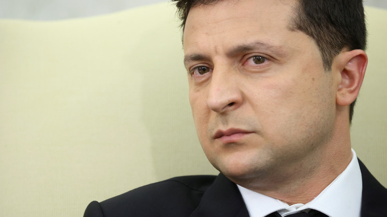 Обозреватель: Зеленский заявил о подготовке госпереворота на Украине при участии олигарха Ахметова