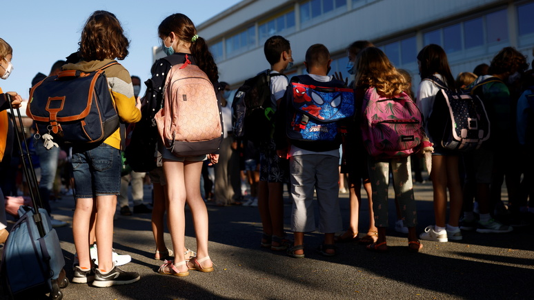 Le Monde: «Превратили хороший колледж в гетто» — попытка добавить французской школе социального разнообразия обернулась провалом