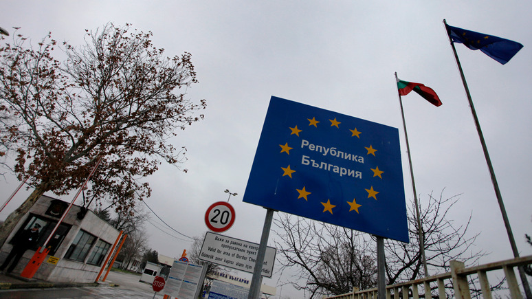 Spiegel: Болгария откажется от практики выдачи «золотых паспортов»