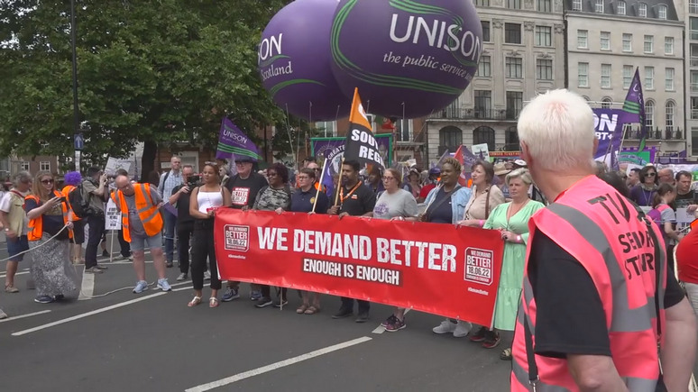 WT: в Лондоне прошёл многотысячный протест против резкого роста стоимости жизни