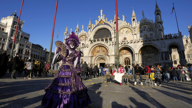 Bloomberg: власти Венеции хотят избавиться от слишком экономных туристов