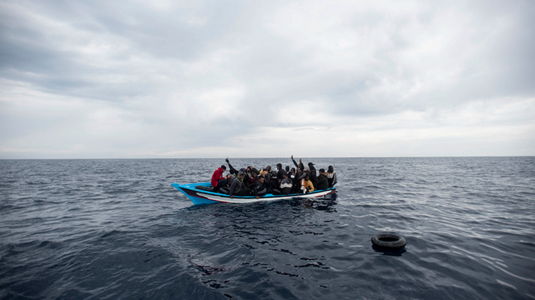 Guardian: в Европе арестовали десятки обвиняемых в контрабанде мигрантов через Ла-Манш 
