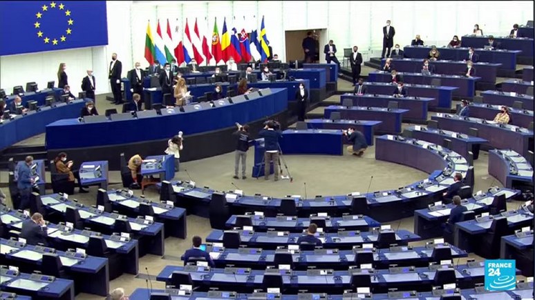 France 24: «безнаказанности не будет» — Европарламент лишит неприкосновенности двух депутатов, бравших взятки у Катара