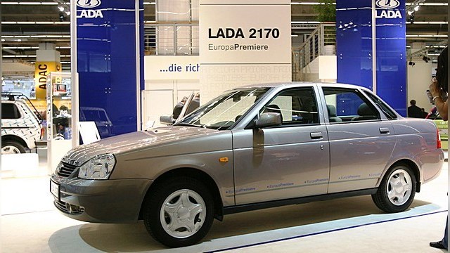 Для поддержки автопрома россиянам предложат льготные кредиты