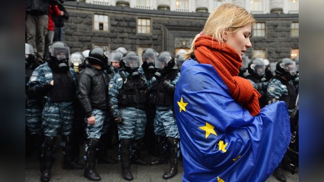 Le Monde: Украинцев тянет не в ту Европу