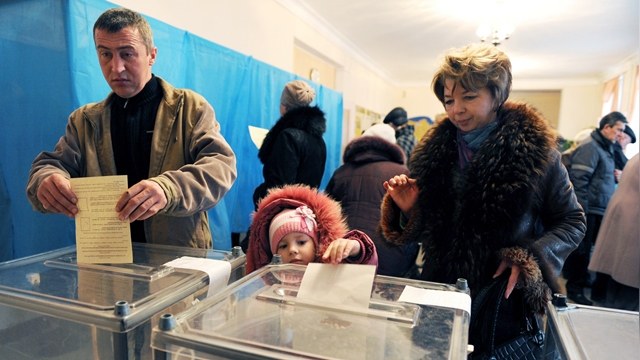 AC: На Украине неразумно себя ведут США, а не Россия