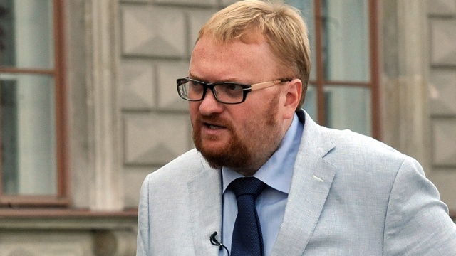 Милонов предложил не пускать в Россию главу Apple, из-за того что он гей
