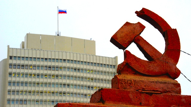 Obserwator Polityczny: Россия победит Запад, если выдержит удар санкций