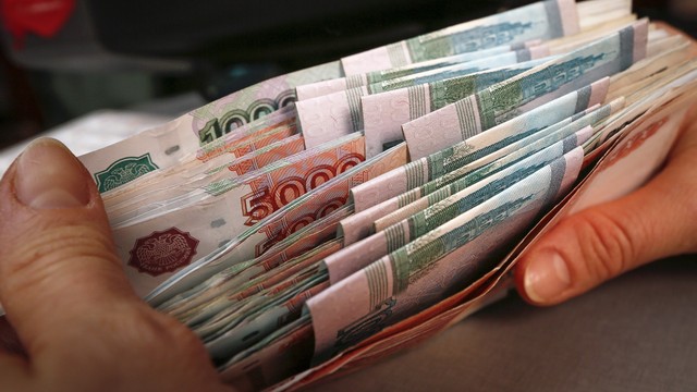 BNE: Даже на «мусорном» уровне российская экономика устойчивей других