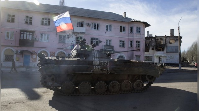 Times: Чтобы «сдержать» Россию, надо отдать ей Украину