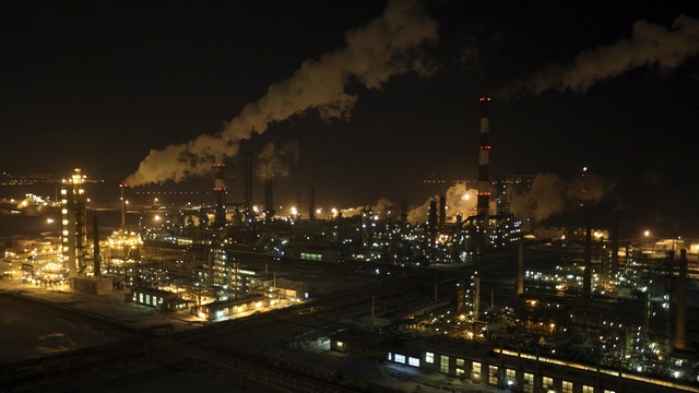 CNBC: Мир не может обойтись без российской нефти