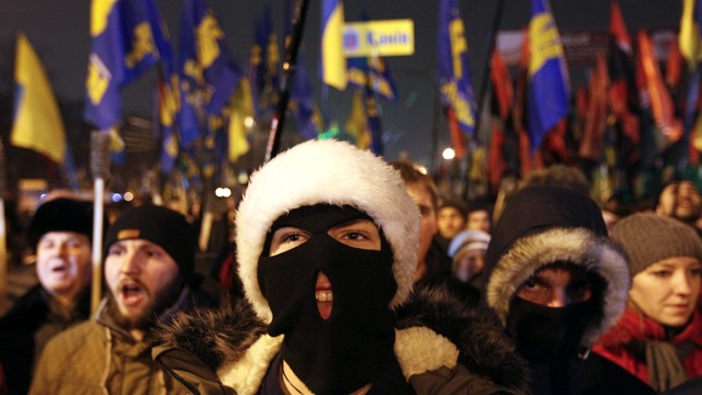 Nations Presse: «Порошенко дал нацистам веревку, на которой его повесят»