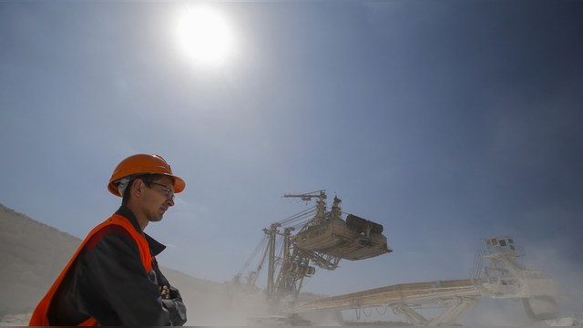 Bloomberg: Русские работают много, но неэффективно