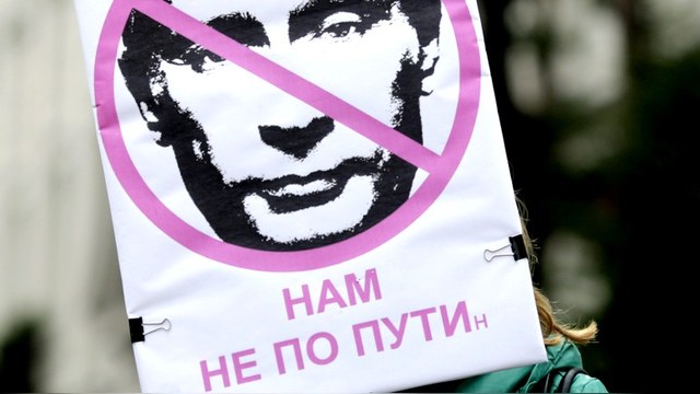 Neue Zürcher Zeitung: Пока Путин не уйдет, жизнь в России не наладится