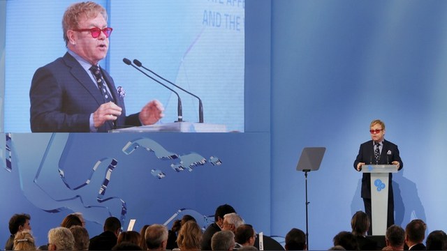 Irish Examiner: В России две проблемы – украинская война и геи