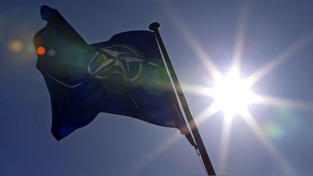 Express: Члены НАТО призвали Москву не бомбить сирийскую оппозицию