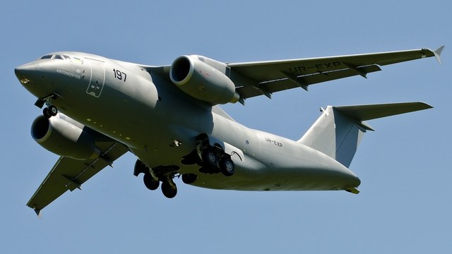 Корреспондент: Новый украинский самолет предлагают назвать «Бандера»