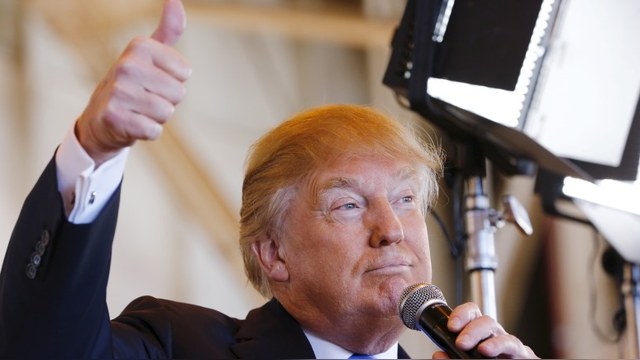 Politico: На любовь Трампа Путин ответил взаимностью